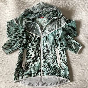 Nike wind breaker
